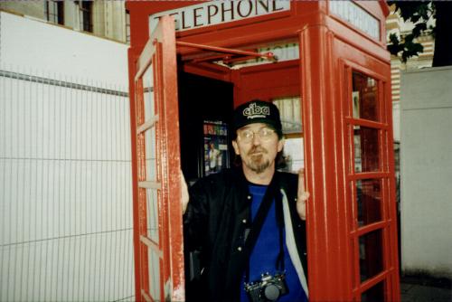 PhoneBooth.JPG (29285 bytes)